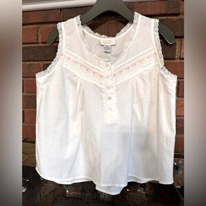 🛍️ Today Tonight 100% cotton clean and excellent condition.